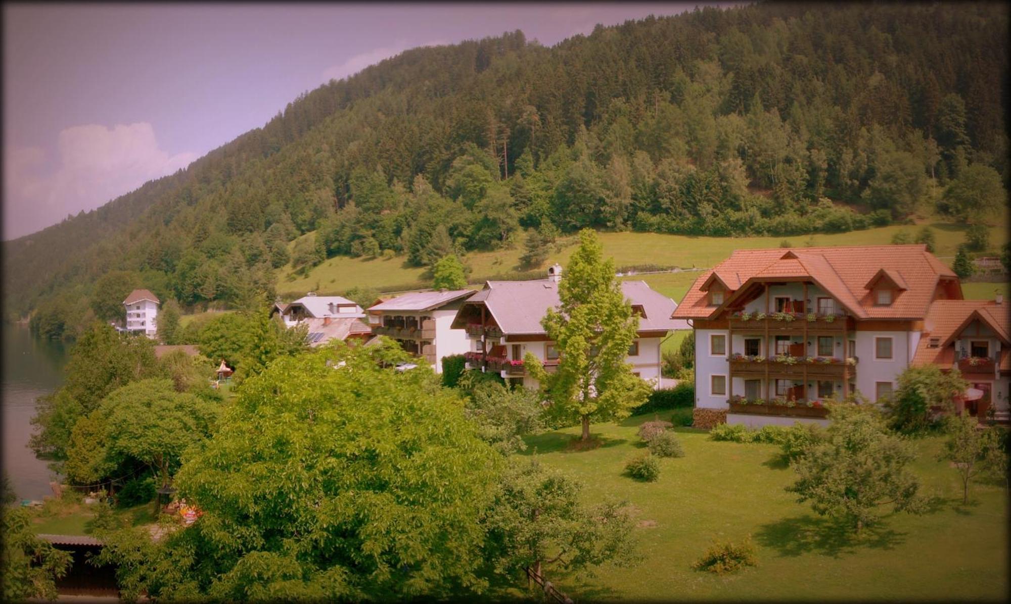 Ferienwohnungen Fischerhaus - Direkt Am See 밀슈타 외부 사진