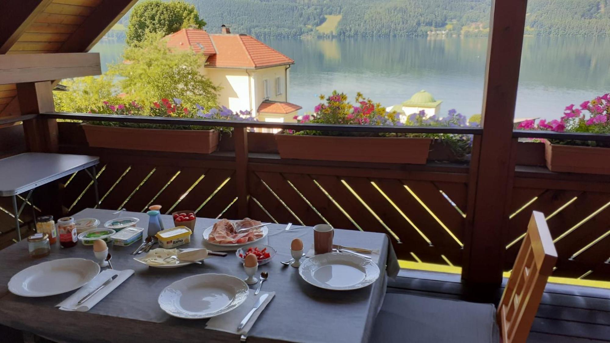 Ferienwohnungen Fischerhaus - Direkt Am See 밀슈타 외부 사진
